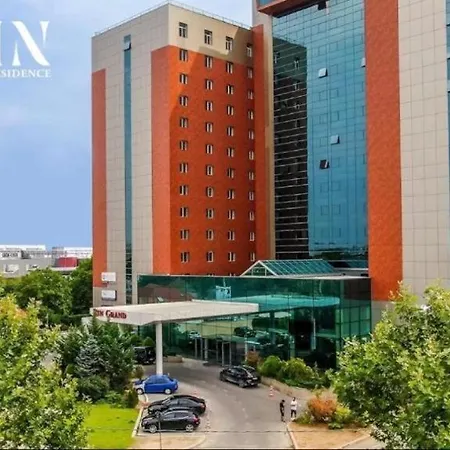 Teo Studio Rin Grand Residence-2